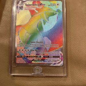 Salamence VMAX